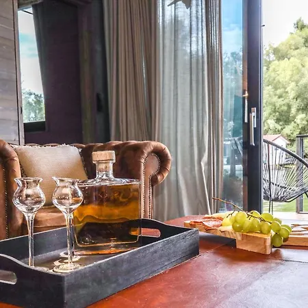 Hausbot U Rybara A Kacky Semesterbostad